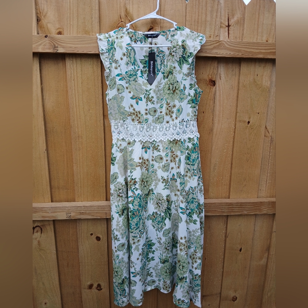 Allegra K - Size Medium Beautiful Dress